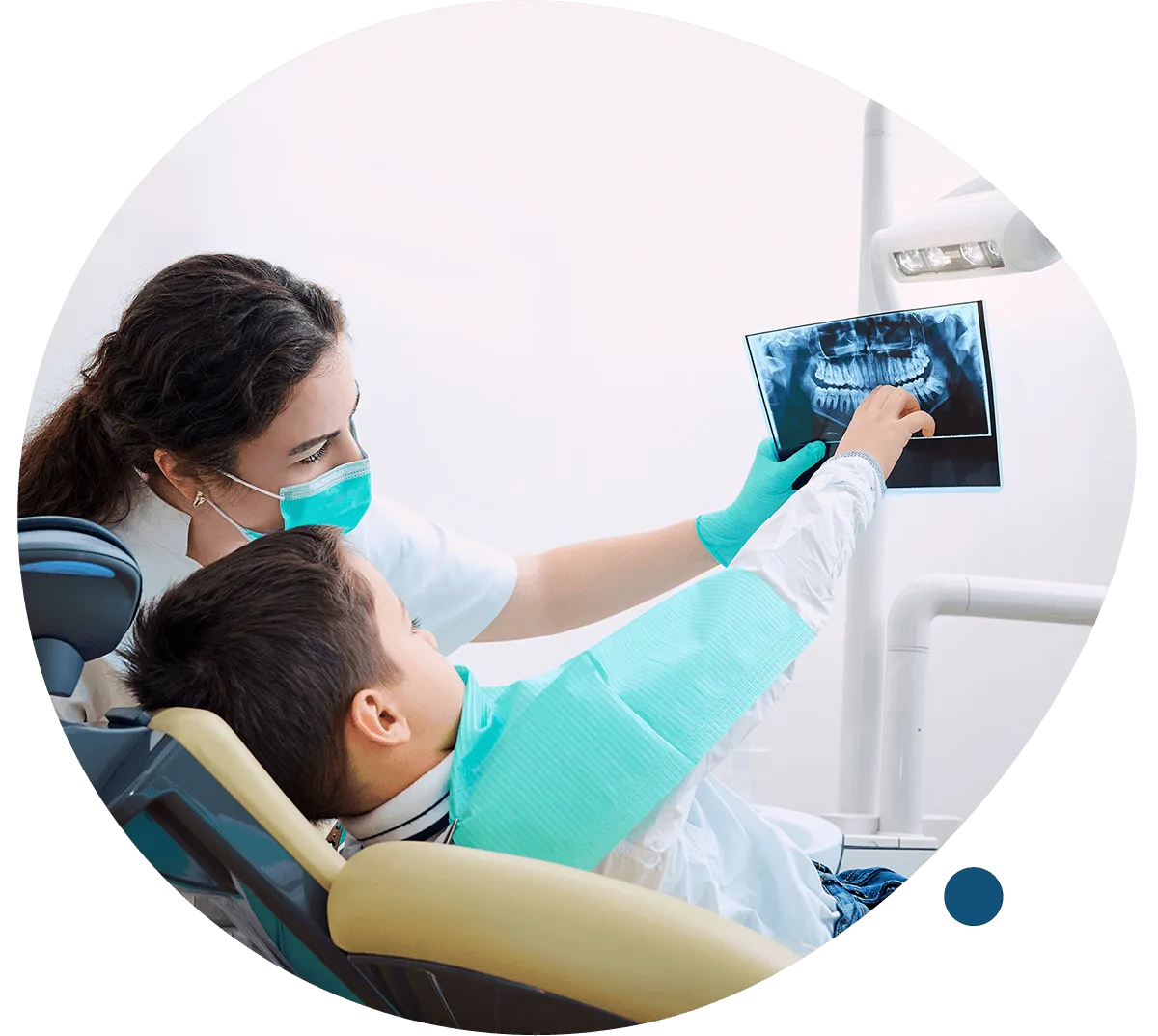home-service-2-otimizada.webp (WebP) Tratamento odontológico geral na Odontomedic